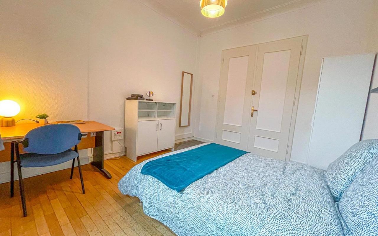 Privees -private Room- Dans Un Spacieux - 100m2 Centre Proche Gare Homestay *
