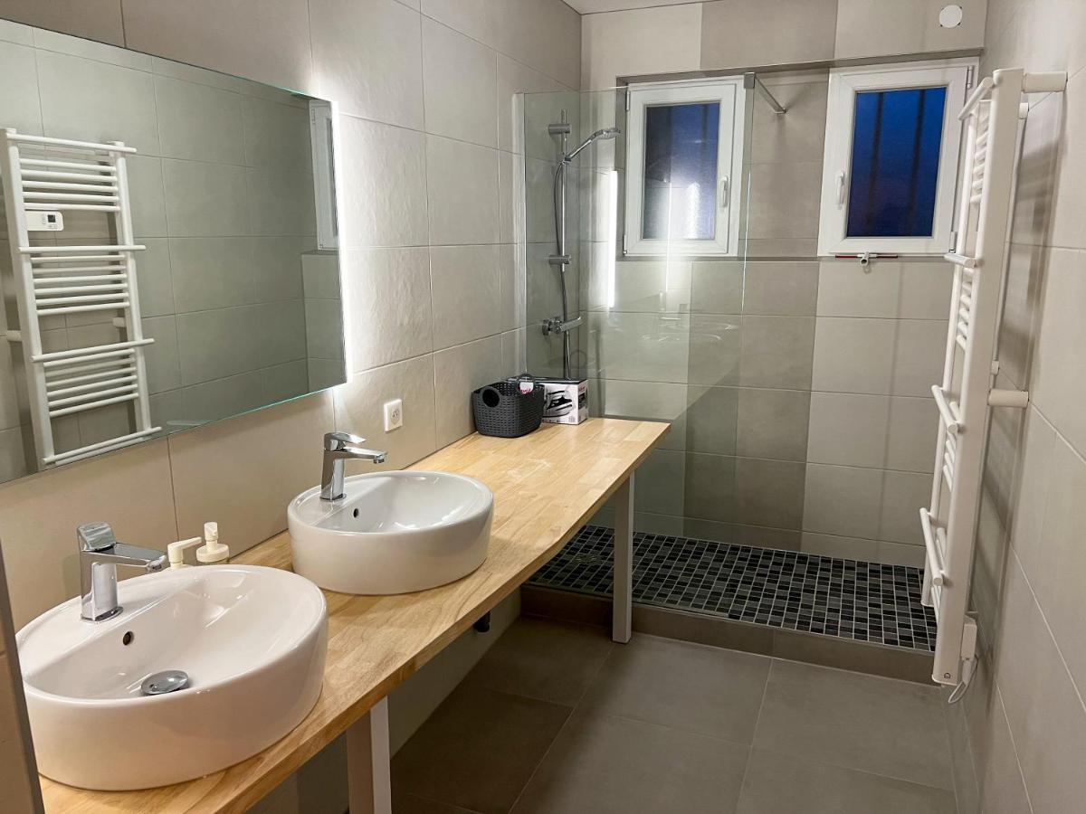 Privees -private Room- Dans Un Spacieux - 100m2 Centre Proche Gare *