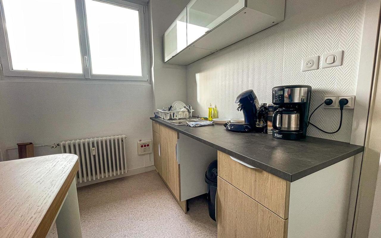 Privees -private Room- Dans Un Spacieux - 100m2 Centre Proche Gare Homestay
