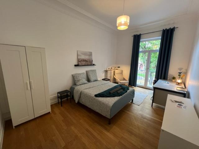Homestay Privees -private Room- Dans Un Spacieux - 100m2 Centre Proche Gare